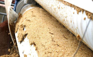 帶式壓濾機濾布的糾偏氣缸的功能、原理、維修簡述