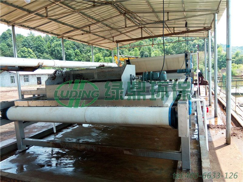 湖南湘潭磷礦廠帶式壓濾機處理泥漿工程案例 7 湖南湘潭磷礦廠帶式壓濾機處理泥漿工程案例 7