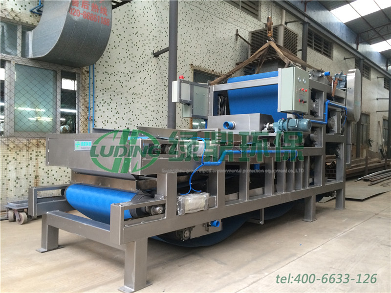 廈門鎢金屬?gòu)U泥帶式壓濾機(jī)處理案例 2