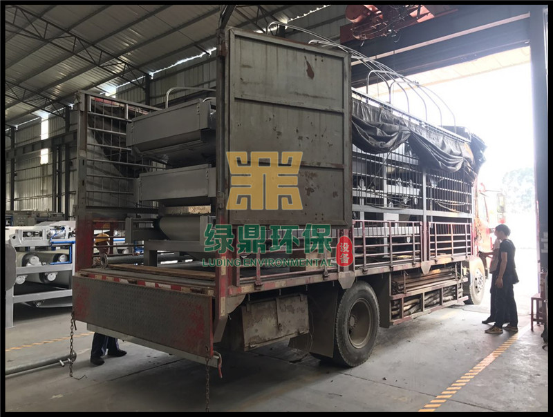 帶式壓濾機應用弋江污泥處理項目